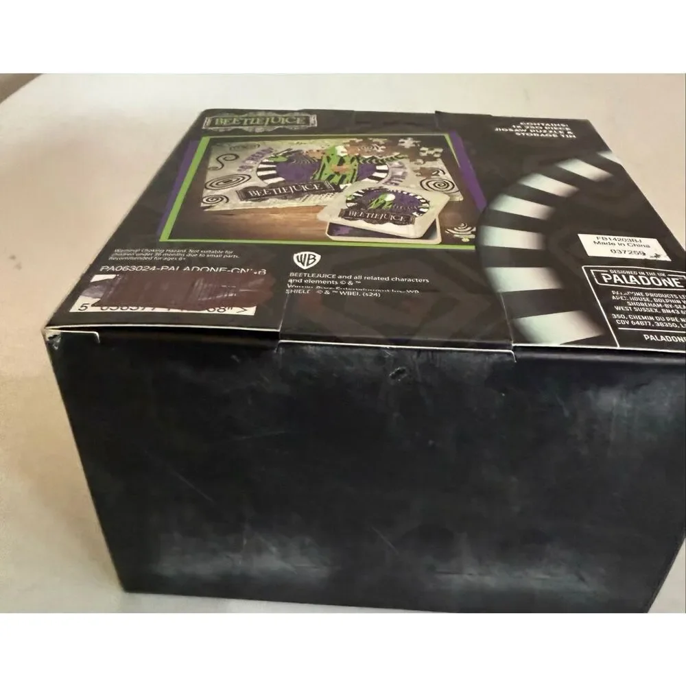 Paladone Product beetlejuice display fans