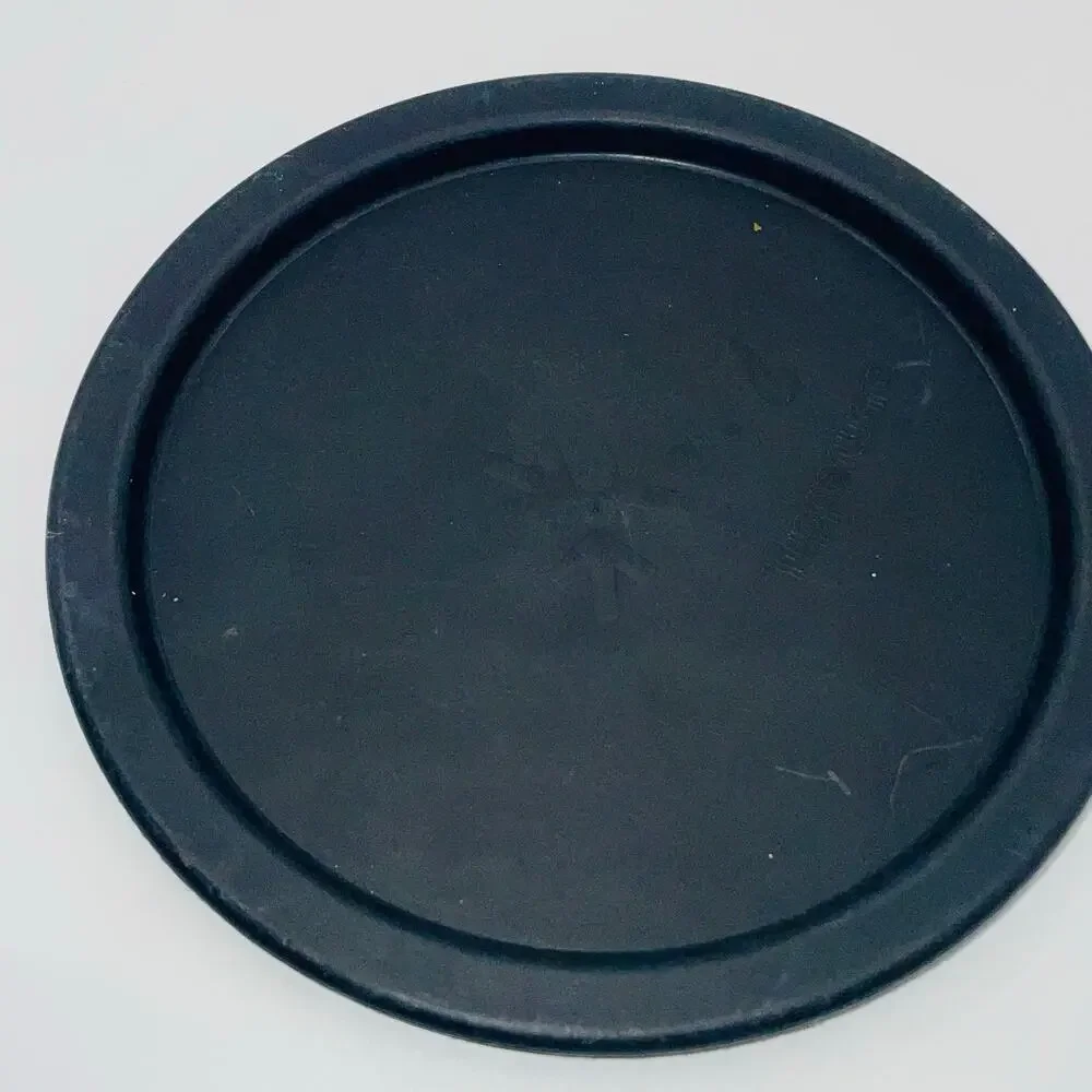 Tupperware black replacement