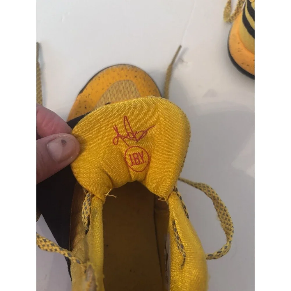 Nike Kyrie 2 PS School Bus 827280–700 Yellow Basketball Shoes Youth US Size 12C