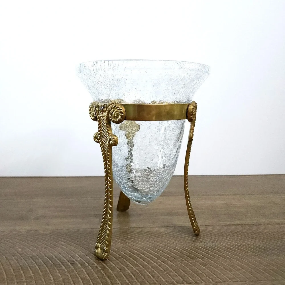 The Unbranded Brand vintage crackled