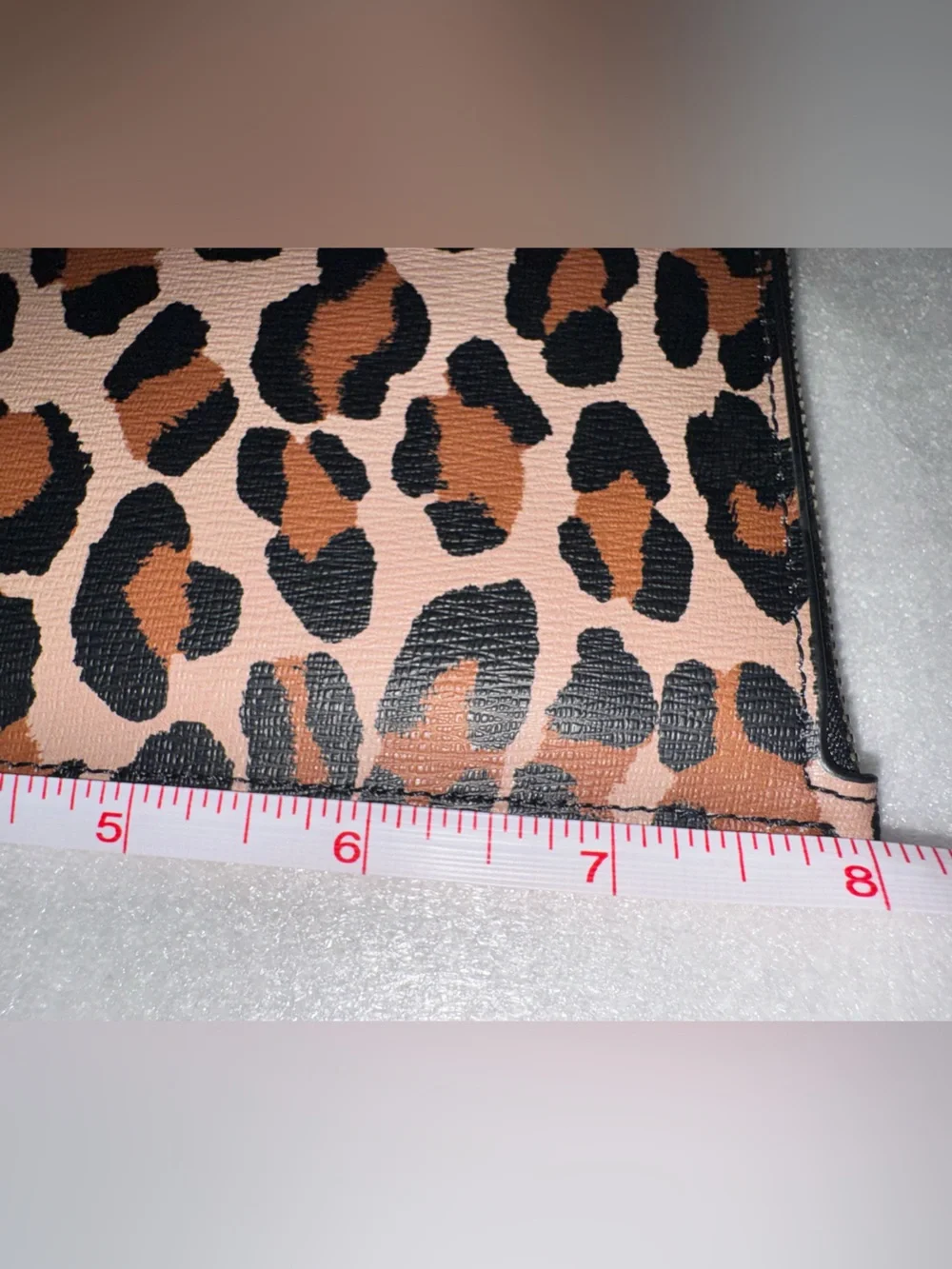 Kate Spade Lucy LZip Leopard Print Wristlet in Brown and Black - NWT