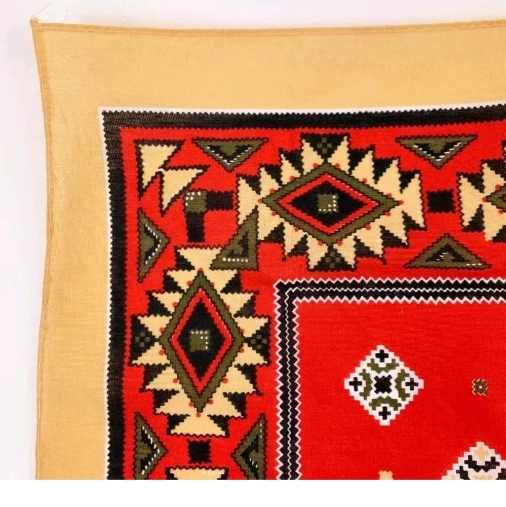 The Unbranded Brand vintage aztec