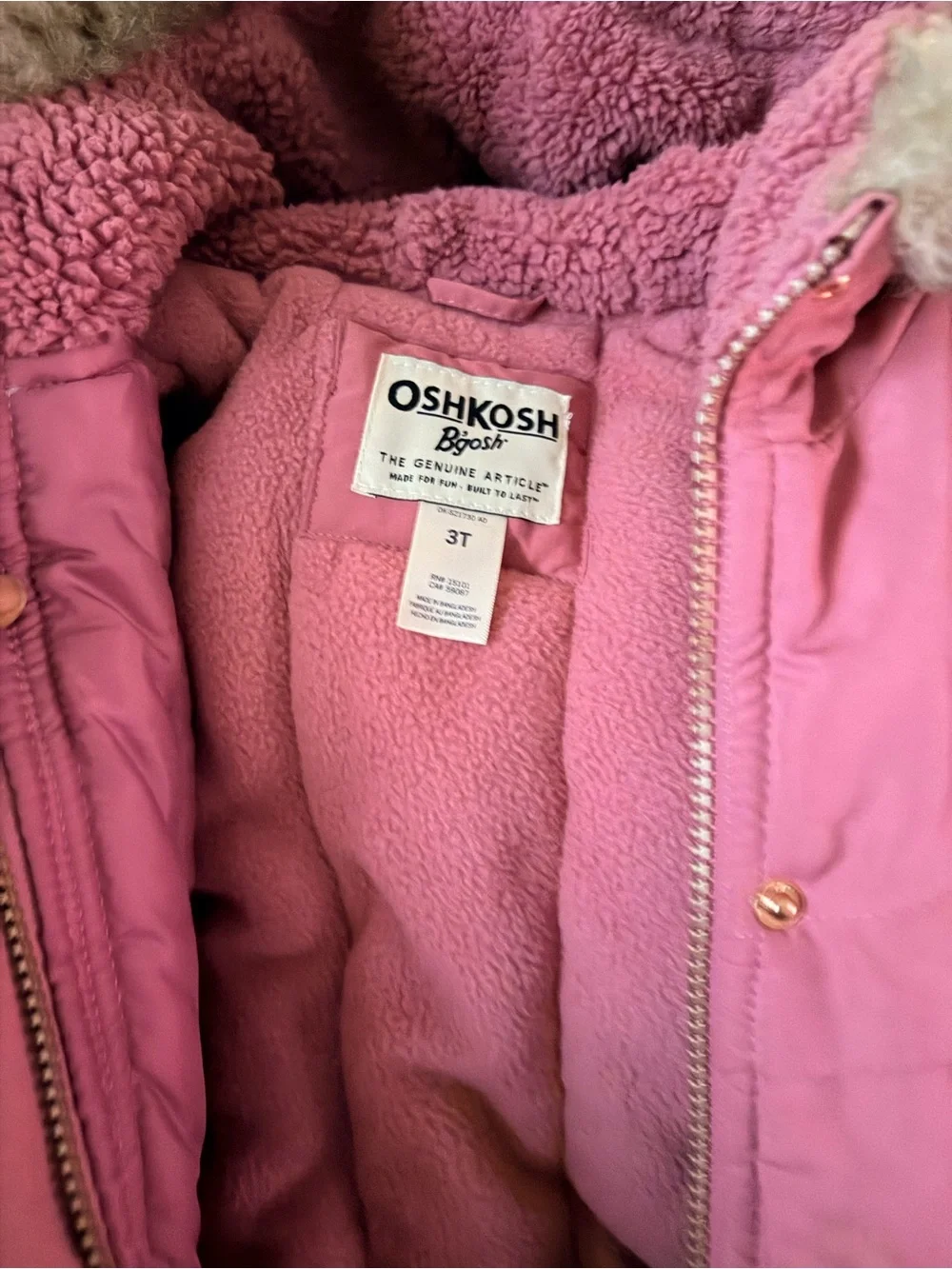 OshKosh Bgosh accents protection zipper