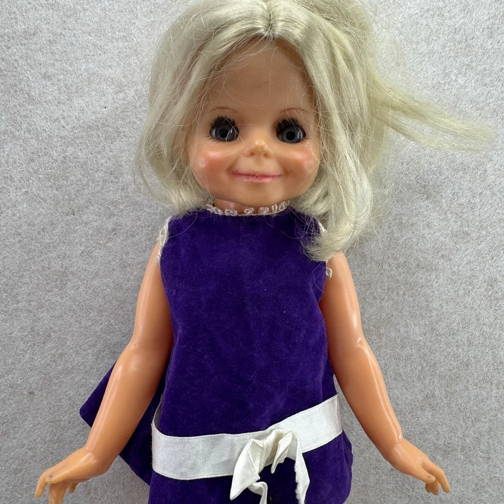 Ideal Toy outfit please