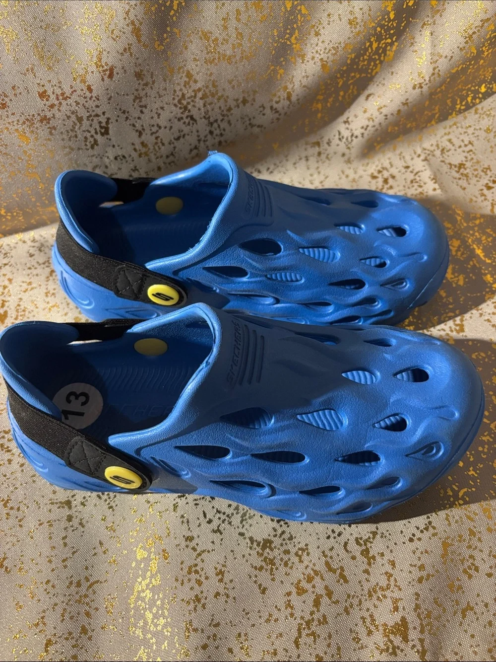Skechers bright blue
