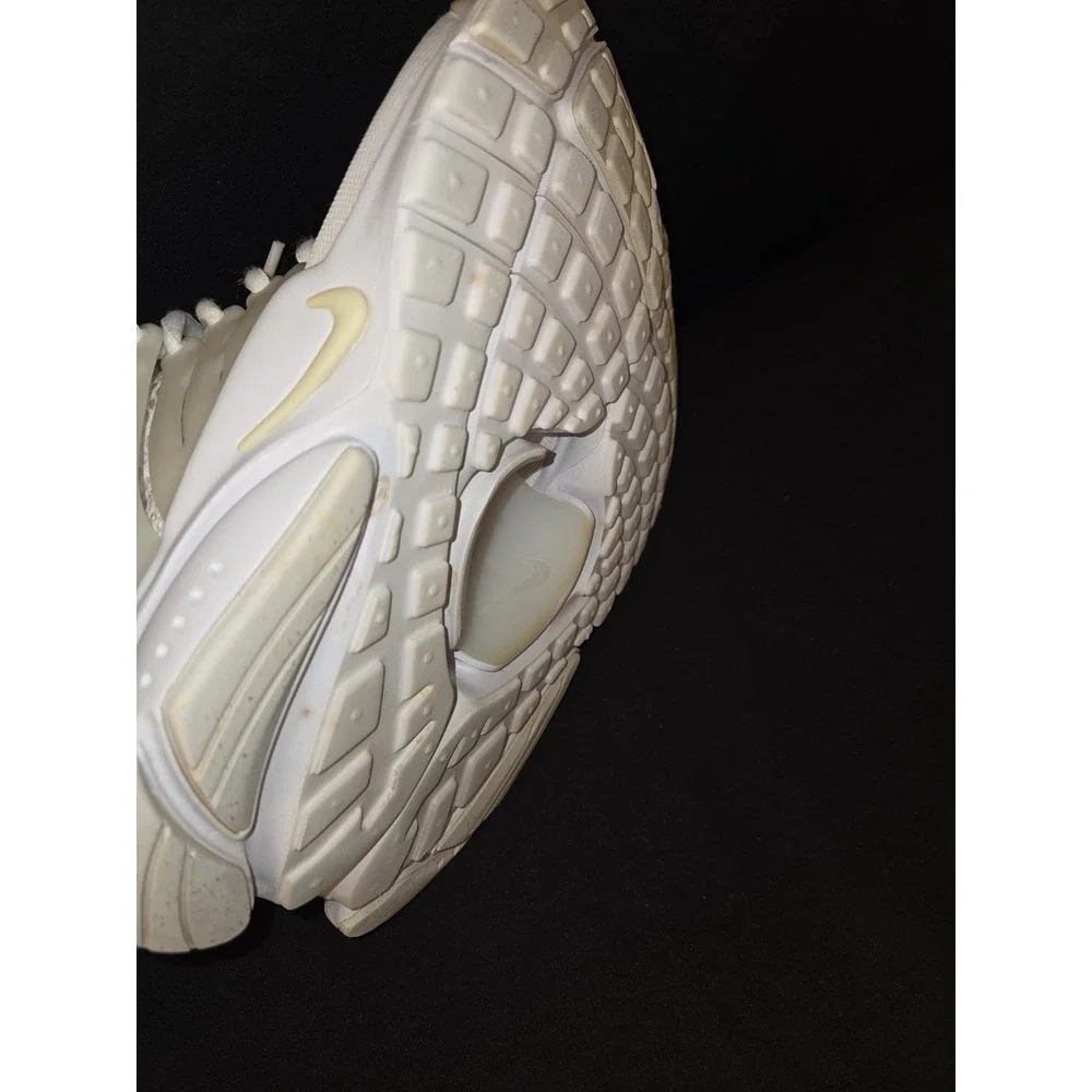 Nike‎ Air Presto (GS) Youth Size 6Y Running Shoes Triple White