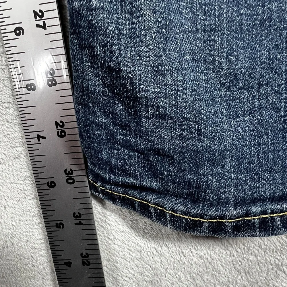 True Religion flaws this
