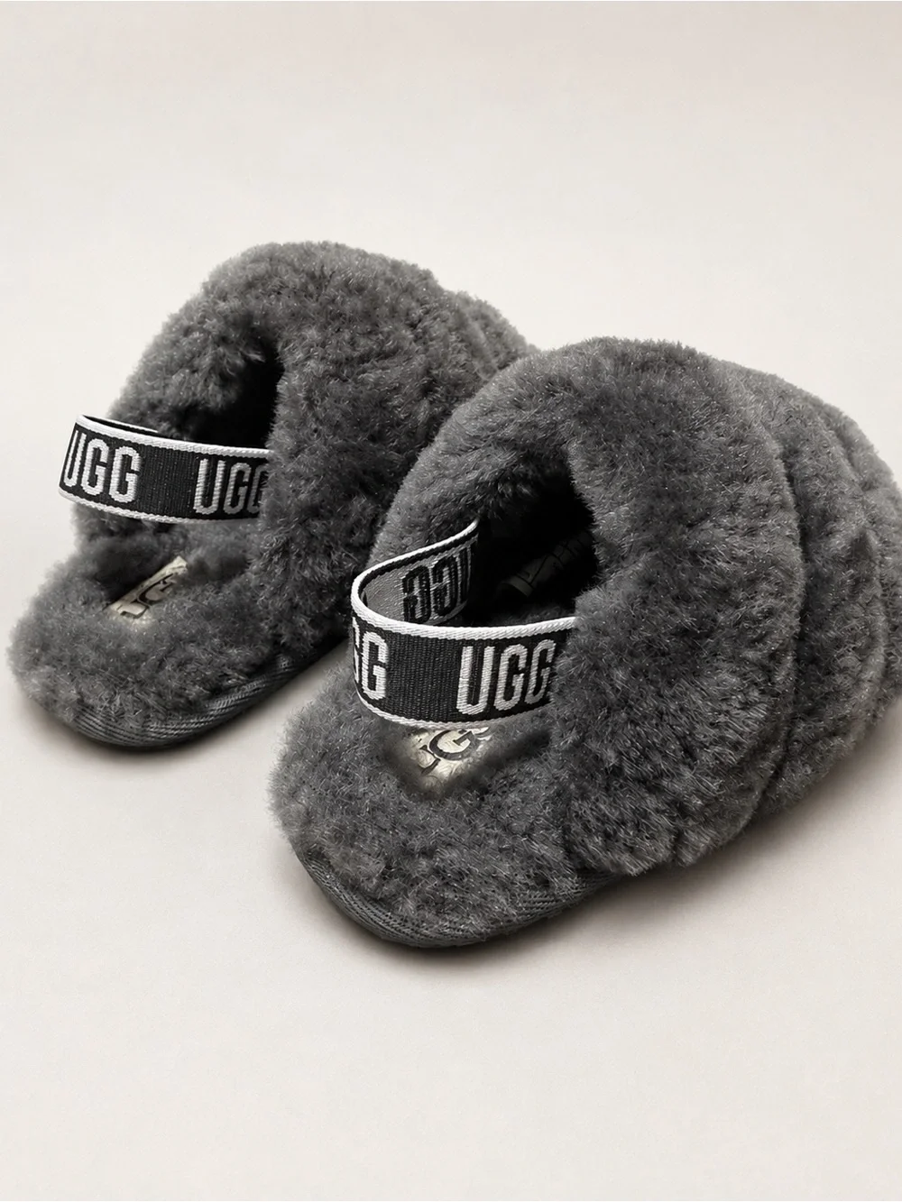 UGG 4/5c Kids' Grey Fluff Slide Slippers with Branded Strap. NWOT