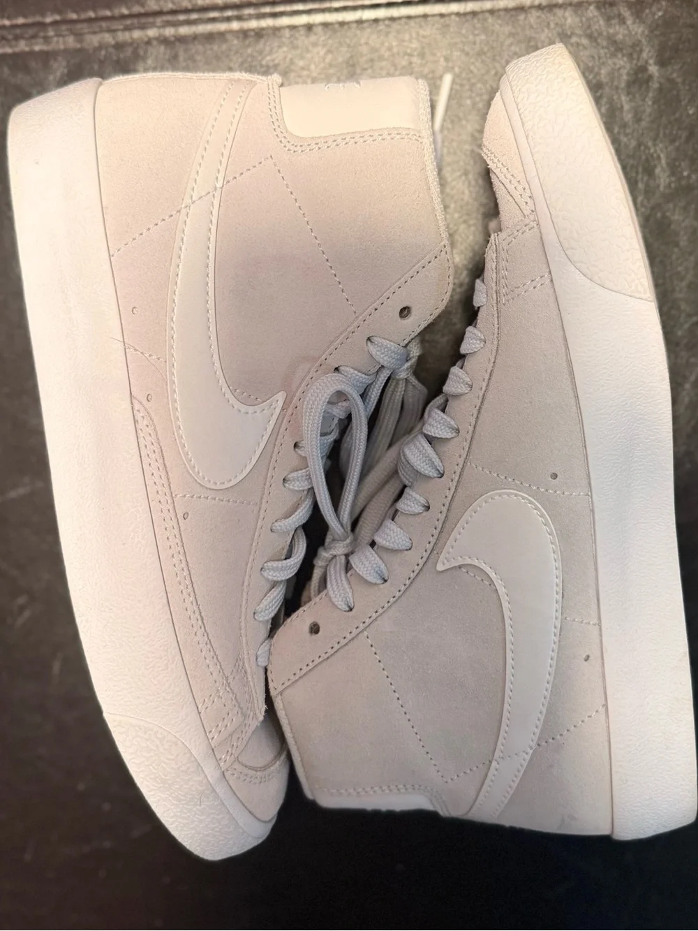 Nike Blazer Mid ’77 Premium Size 6.5Y Photon Dust-Summit White Shoes