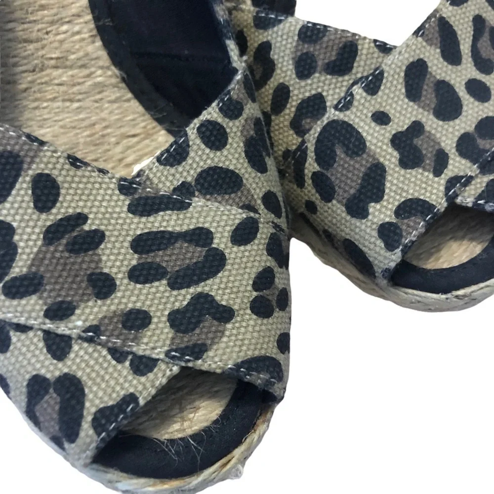 Lauren Ralph Lauren 100% canvas