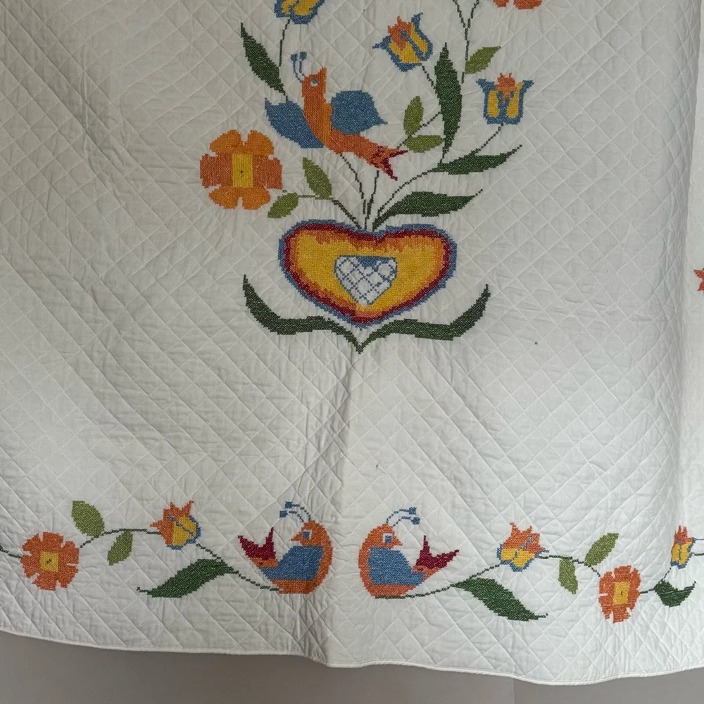 Vintage Lovebirds Needlepoint Quilt‎ Folk Art Heart Floral Bedspread Queen XL