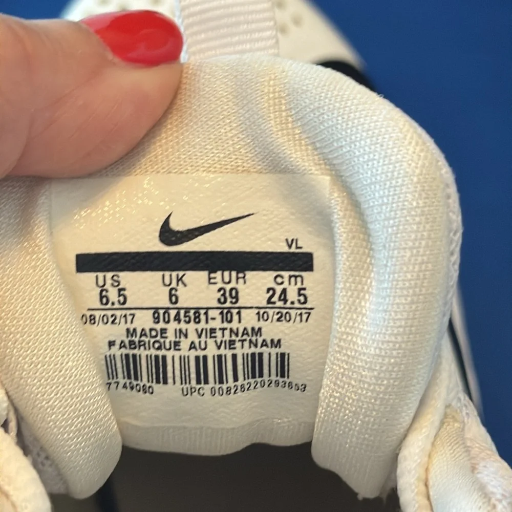 Nike lacrosse sneakers