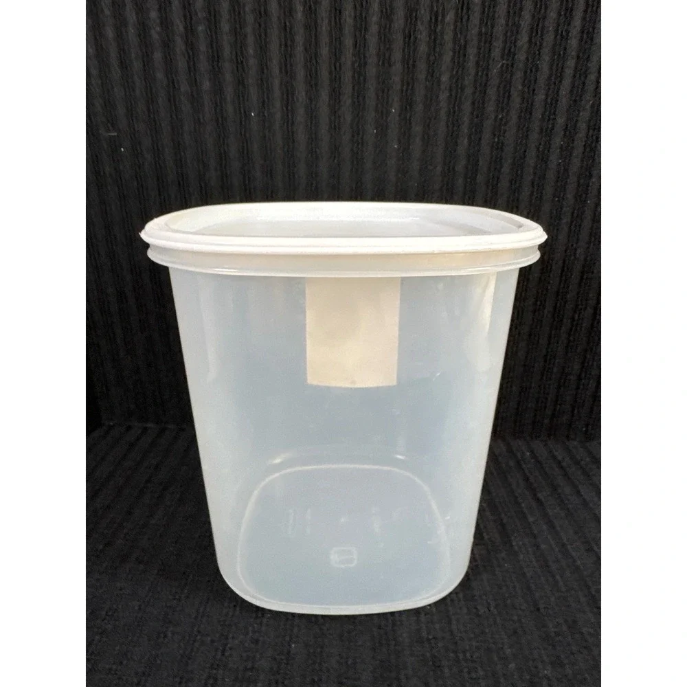 NEW Rubbermaid Servin' Saver Canister #7 21 Cups 5.0 Container White Lid