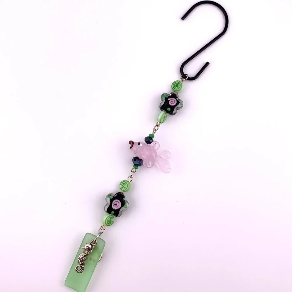 23 Wildwood Rose metal green chain