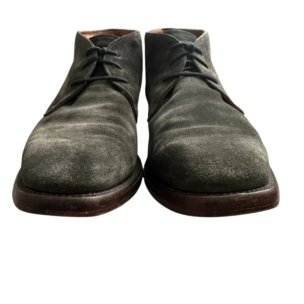 Frye off thin
