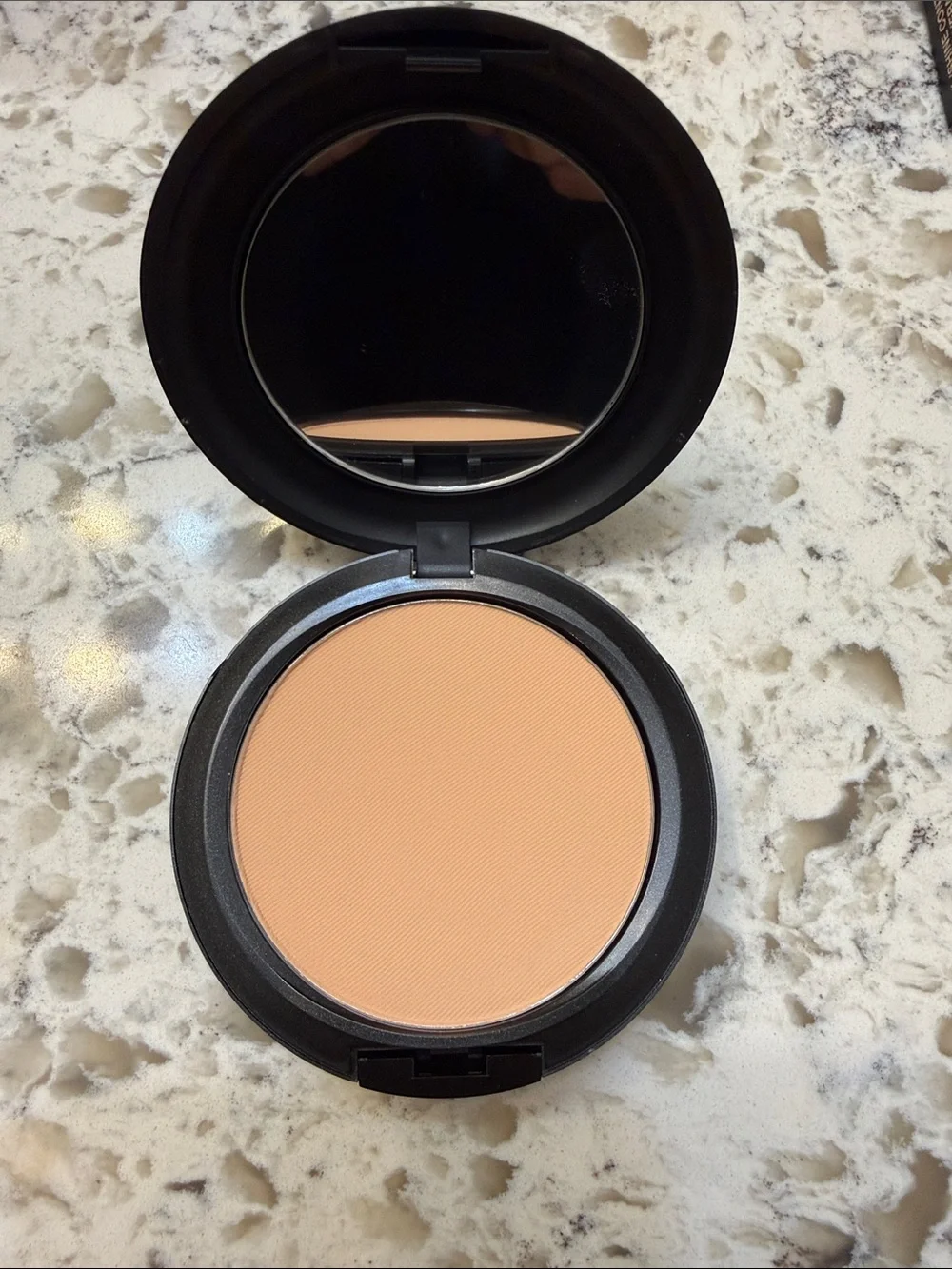 MAC Cosmetics mac compact
