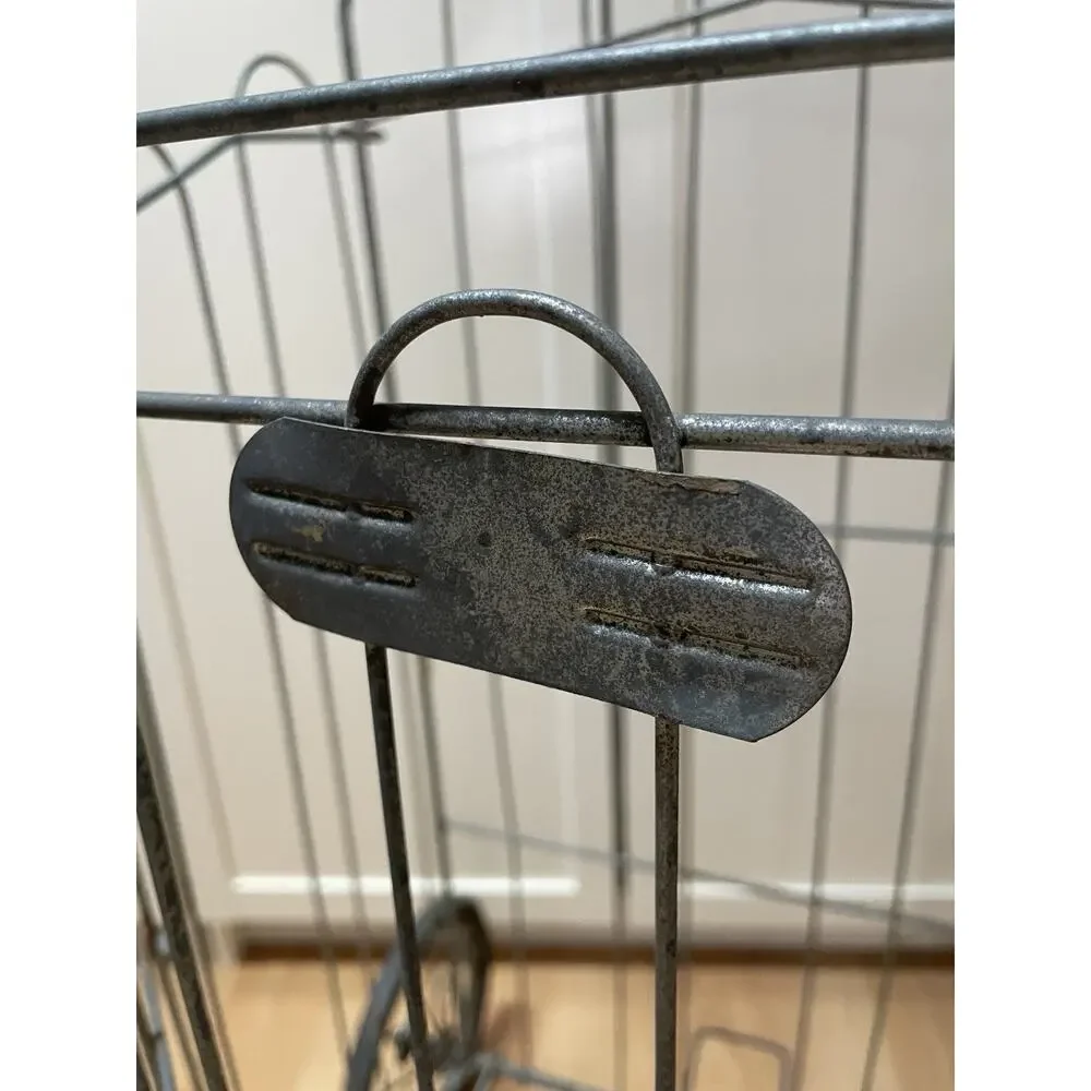 Unbranded french visual