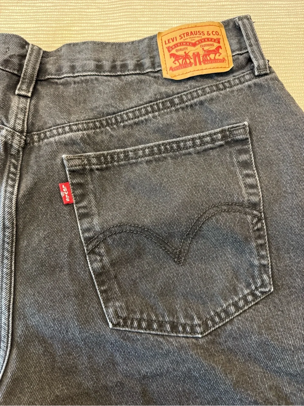 Levis classic high