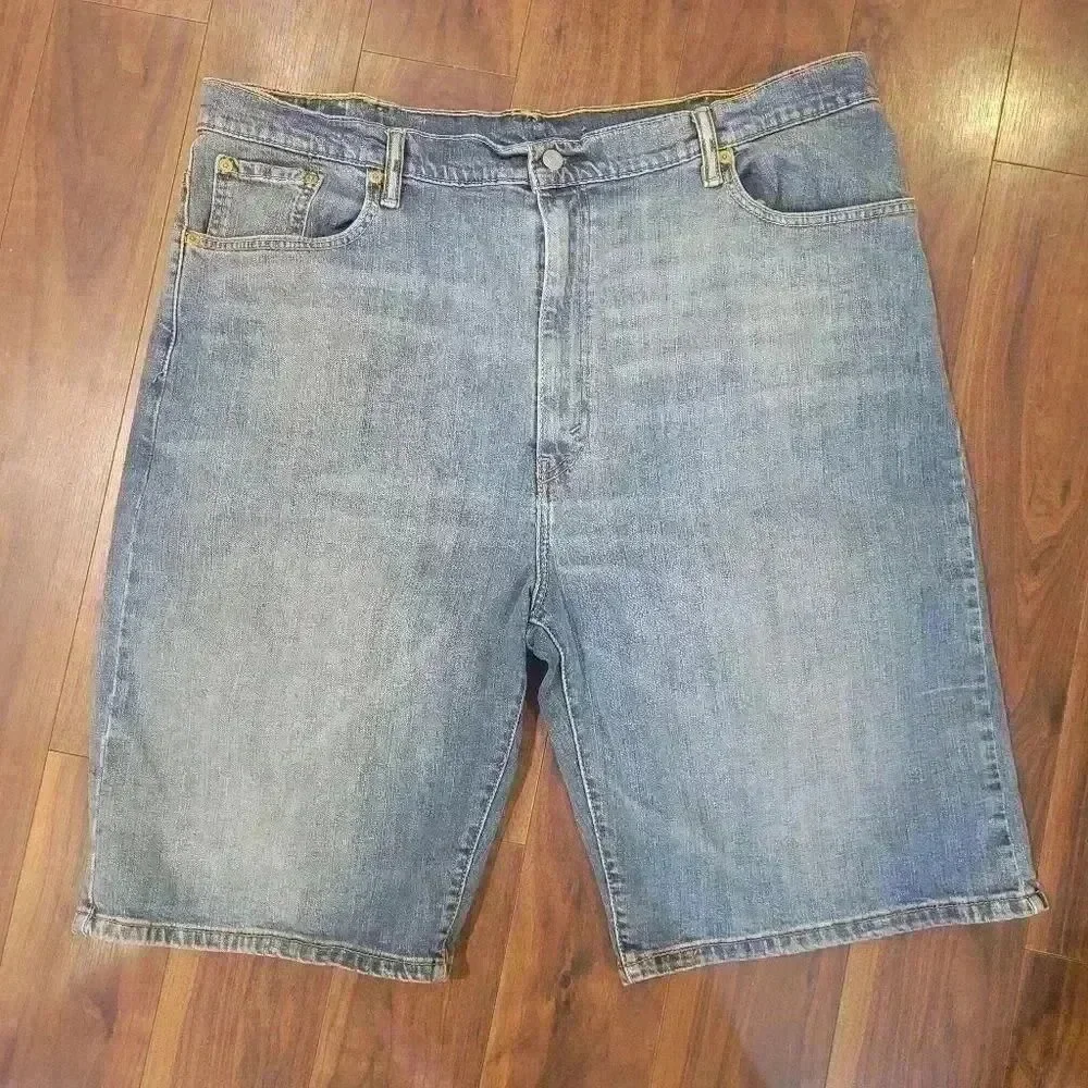Levis levis 569