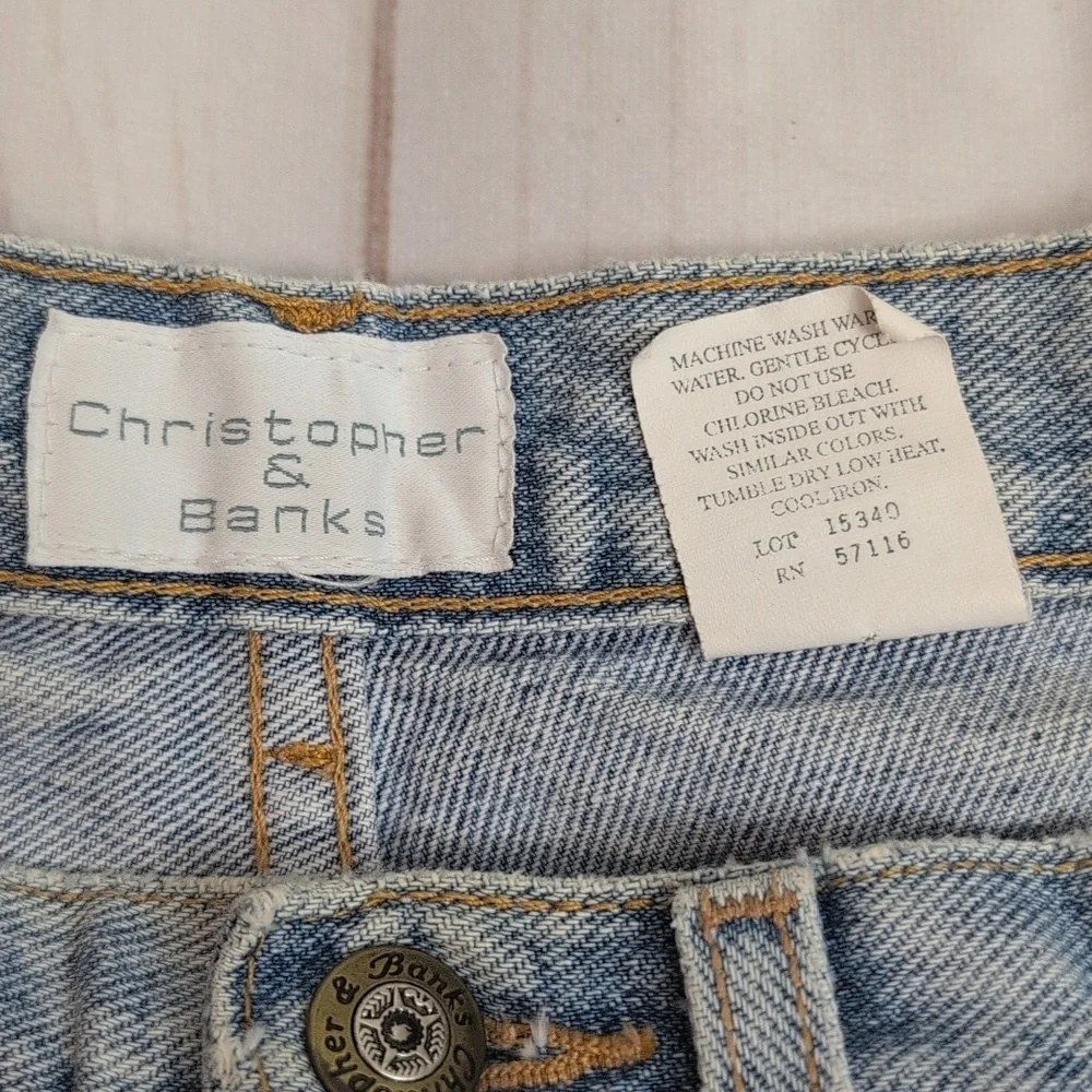 Vintage Christopher & Banks High Rise 90s Y2K  Light Wash size 10 Denim Shorts