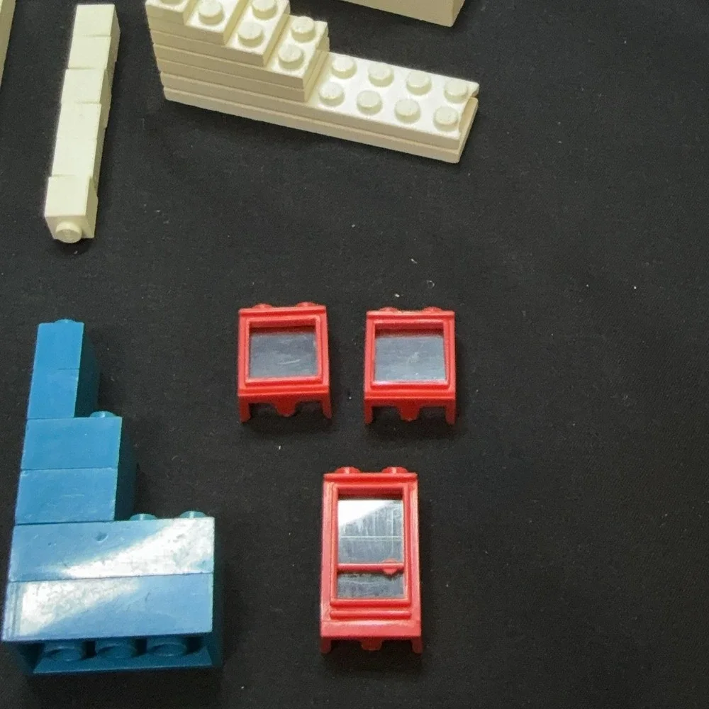 Lego vintage red