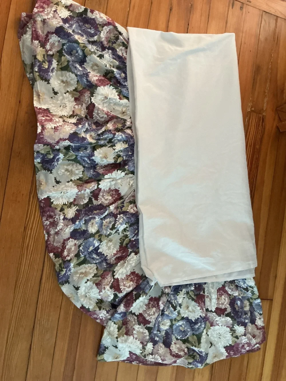 Vintage Bedskirt