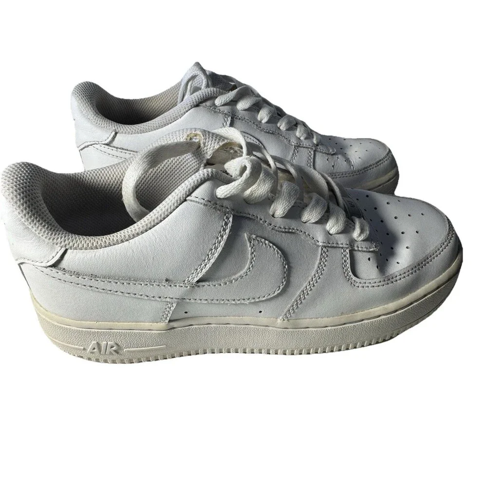 Nike iconic low