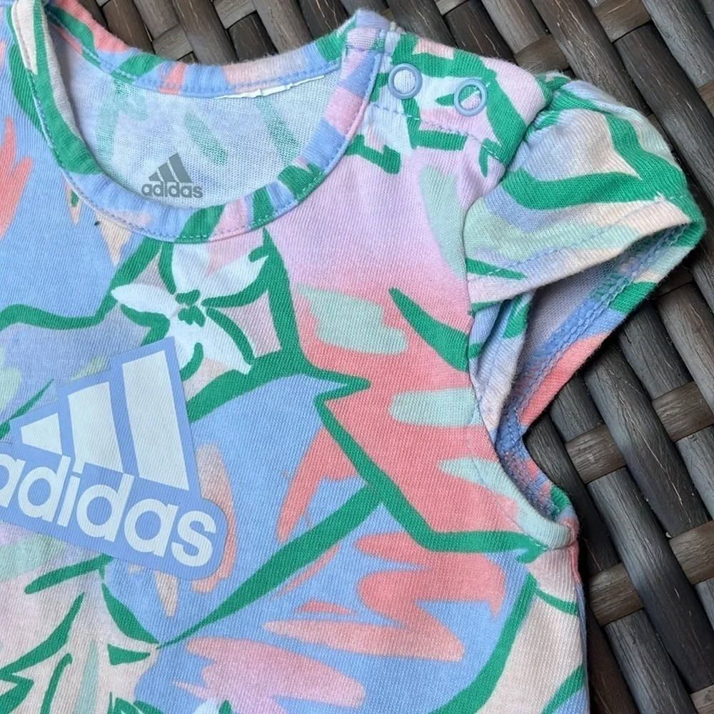 adidas size 3mo
