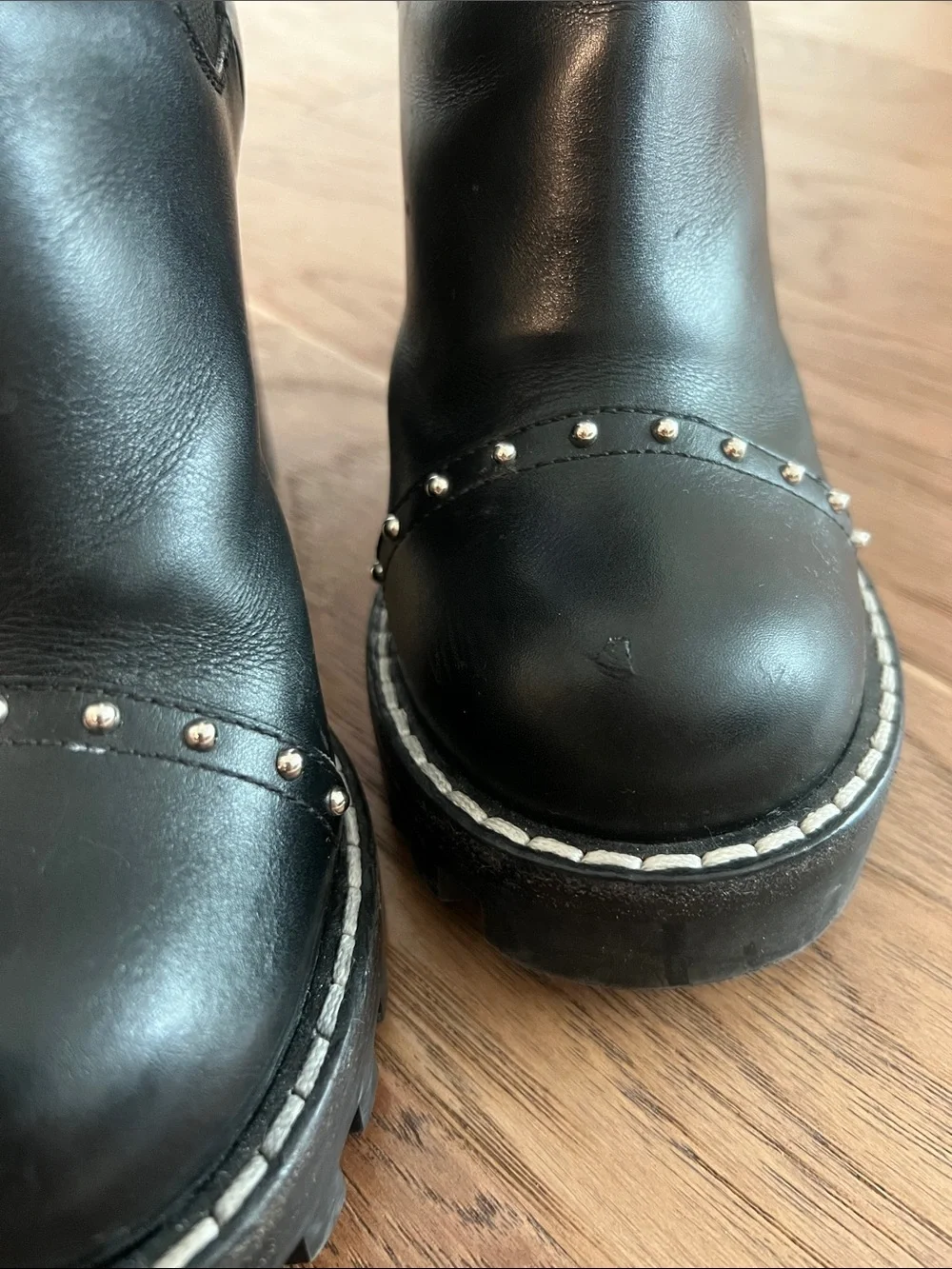 Louis Vuitton Star trail leather ankle boots 35.5