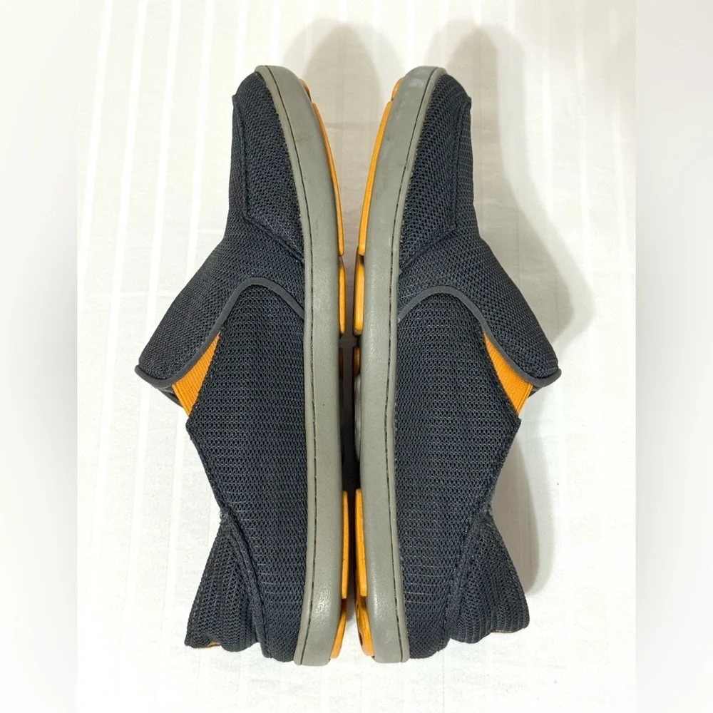 OluKai nohea mesh