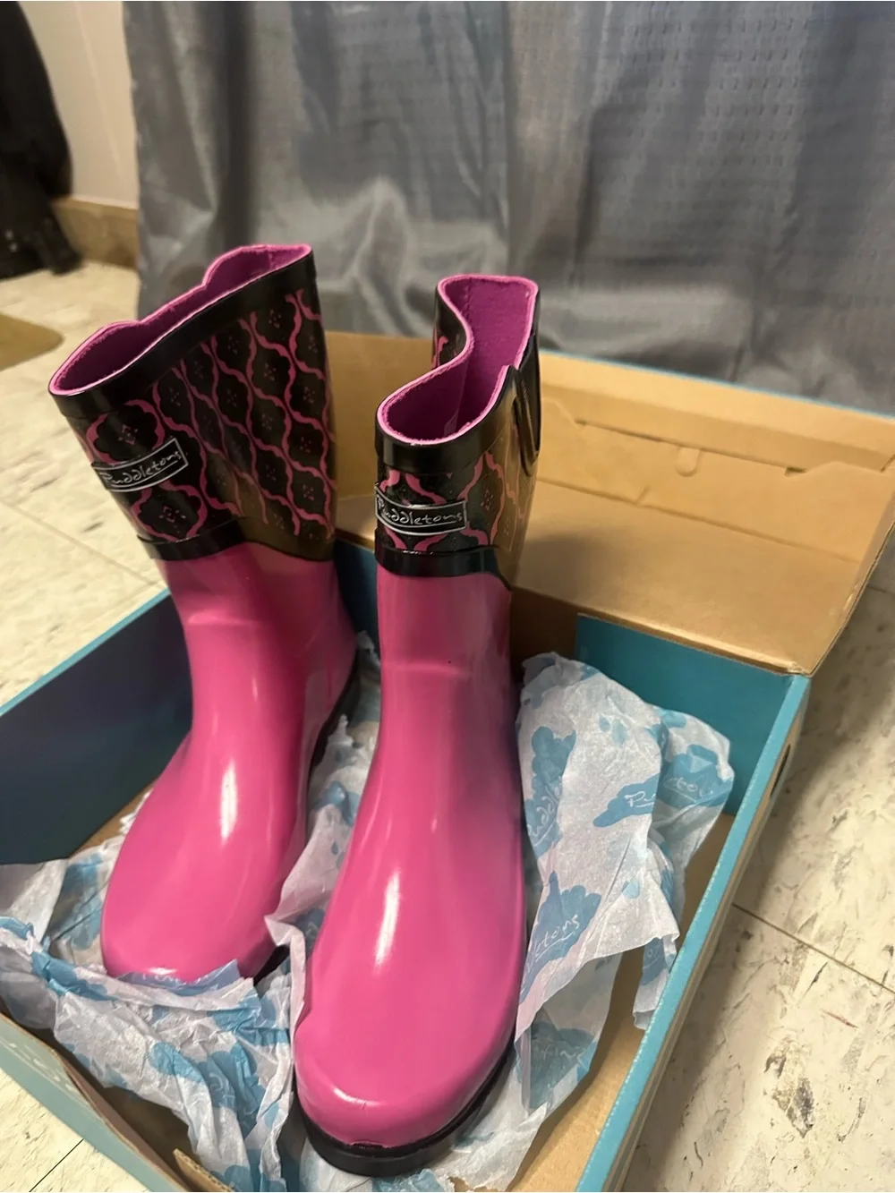 puddletons bright pink