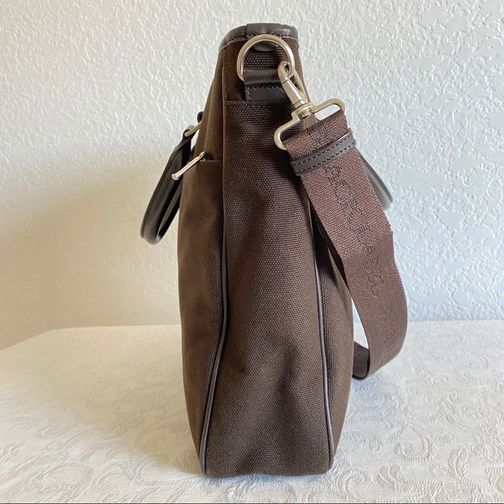 Burberry approximately 15x3