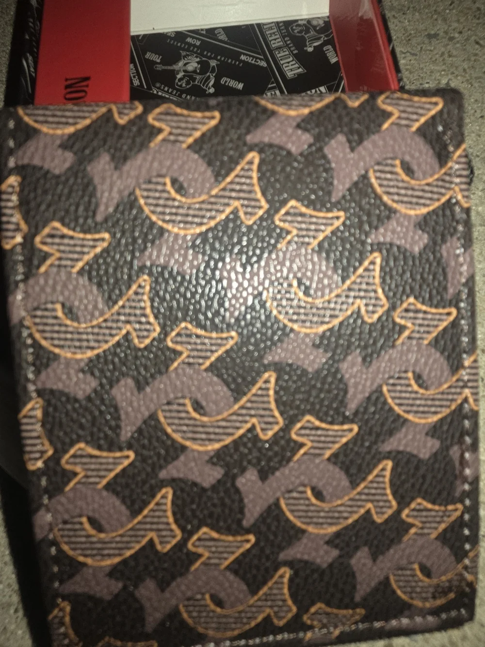 True Religion carry printed look