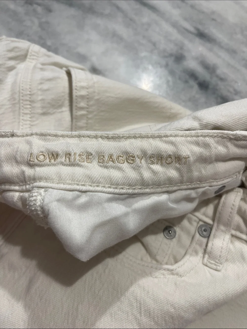 American Eagle Low-rise Baggy Shorts