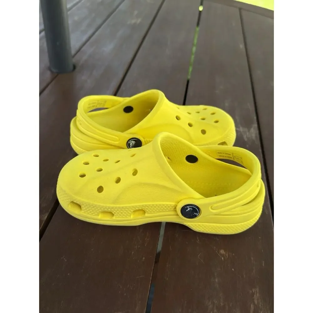 Crocs Classic Clog Yellow Kids Unisex Size C10 Slip-On Comfort Casual Sandals