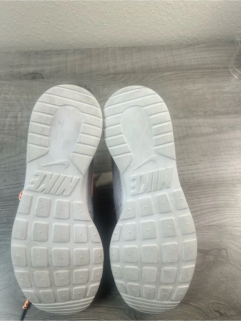 Nike lightweight tanjun