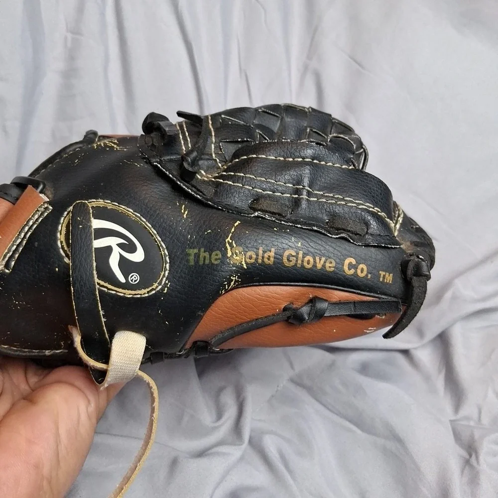 Rawlings PL105BK Baseball Glove Right Hand Throw Size 10.5