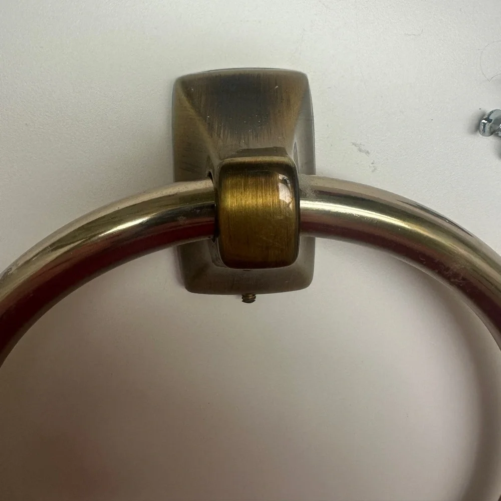 Elegant Gold Towel Ring Holder