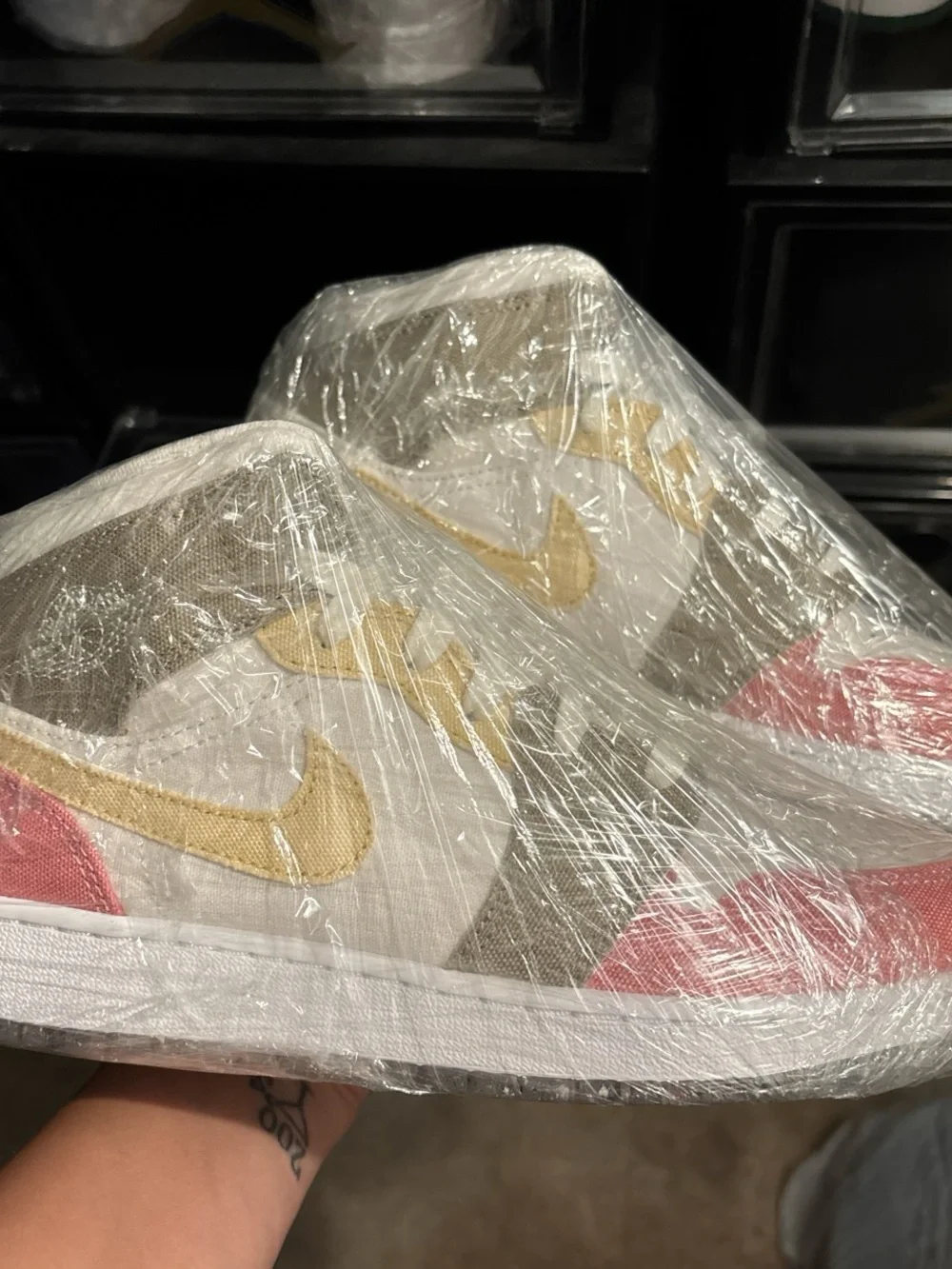 Jordan Sneakers White Gold Pink Accents