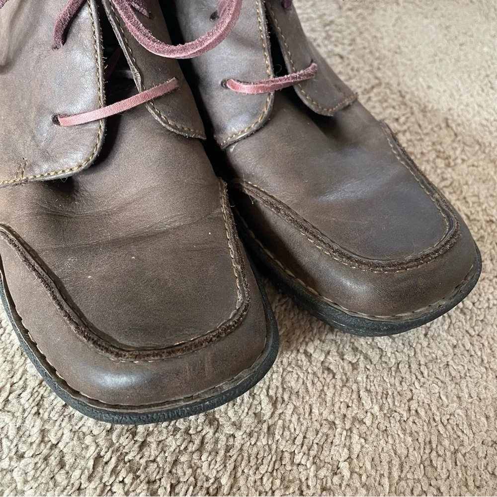Born Henrik Men’s Brown Leather Chukka Boot 9.5 Lace Up Comfort Shoe Ankle Boots