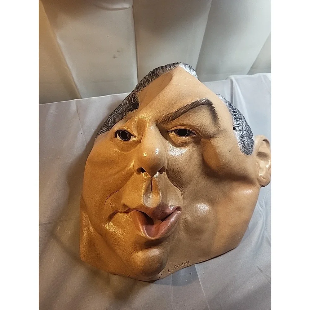 2001 Colin Powell Mask Halloween‎