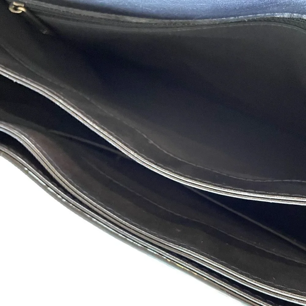 CHANEL Reverso Boy Flap Bag Patent Large in Midnight Blue