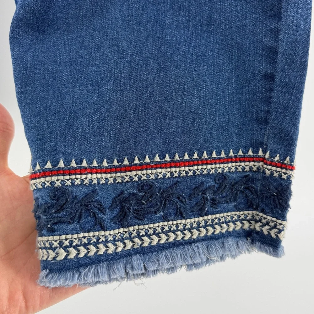 NWT Avenue Denim Crop Embroidered Ankle Jeans, Medium Wash, Women's 28W