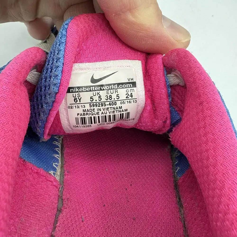 Nike scuffs material