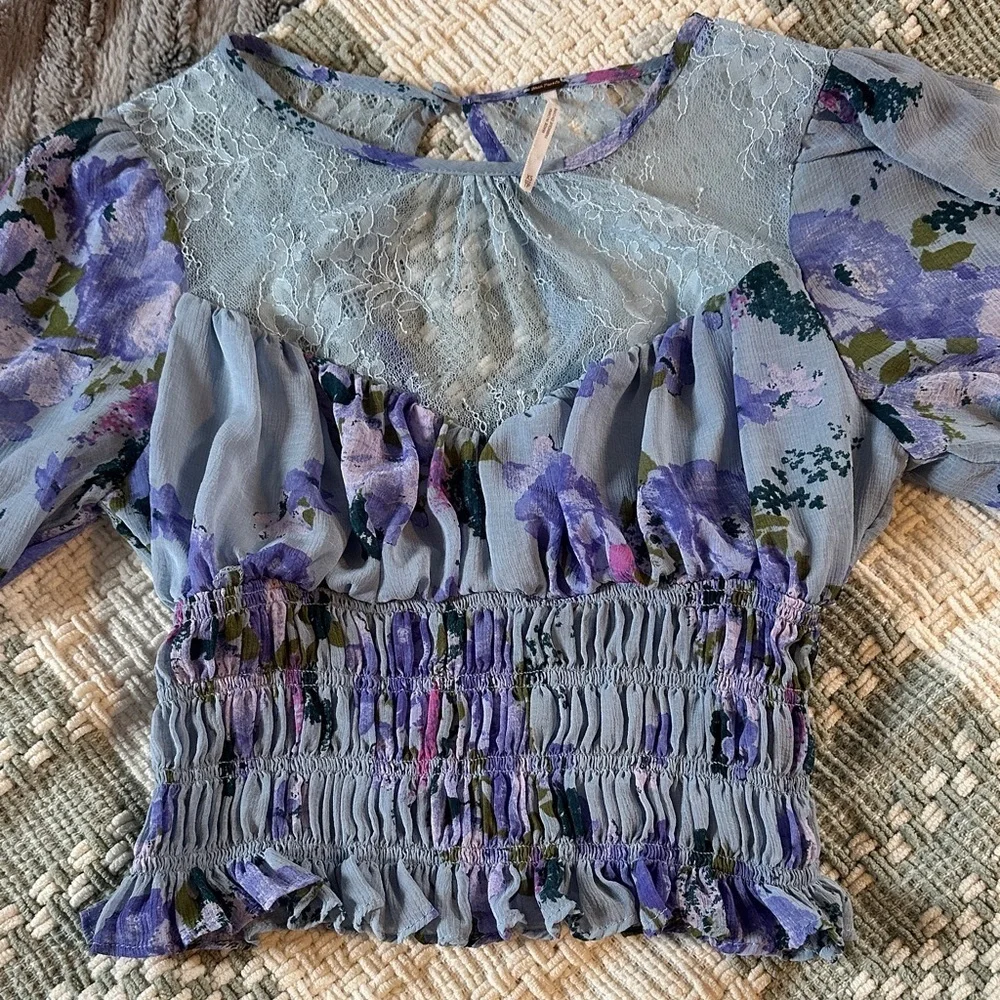 Free people women’s cropped long sleeve