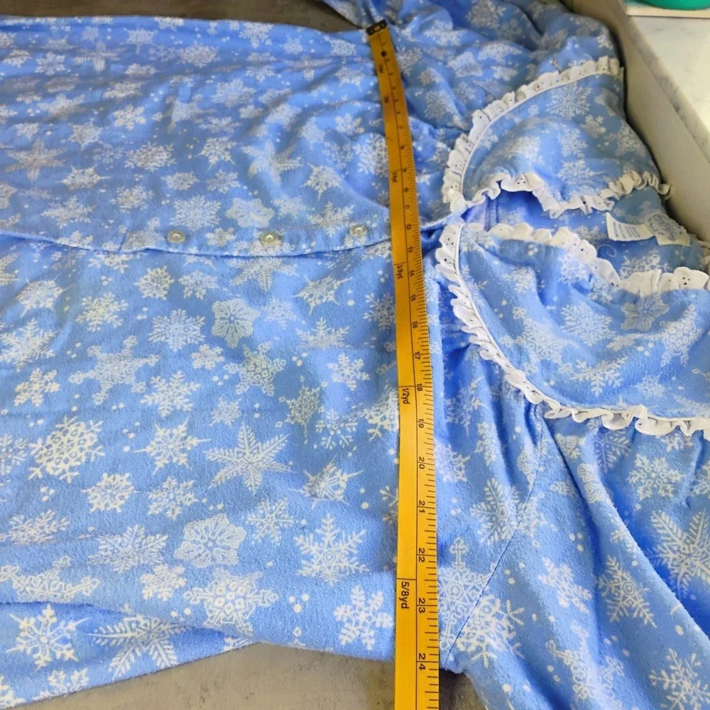 Lanz of Salzburg Nightgown Med Flannel Snowflake Maxi Cotton Cottage Winter