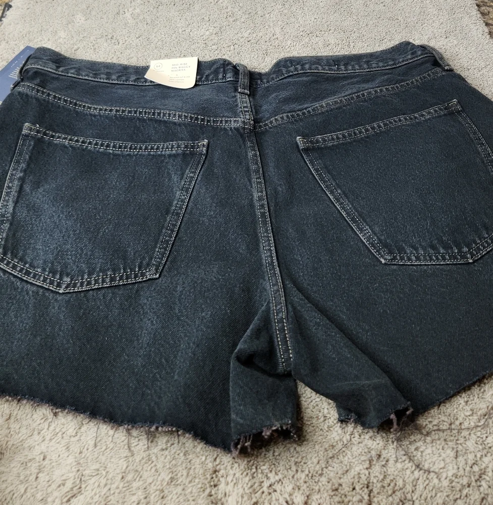 Universal Thread women mid