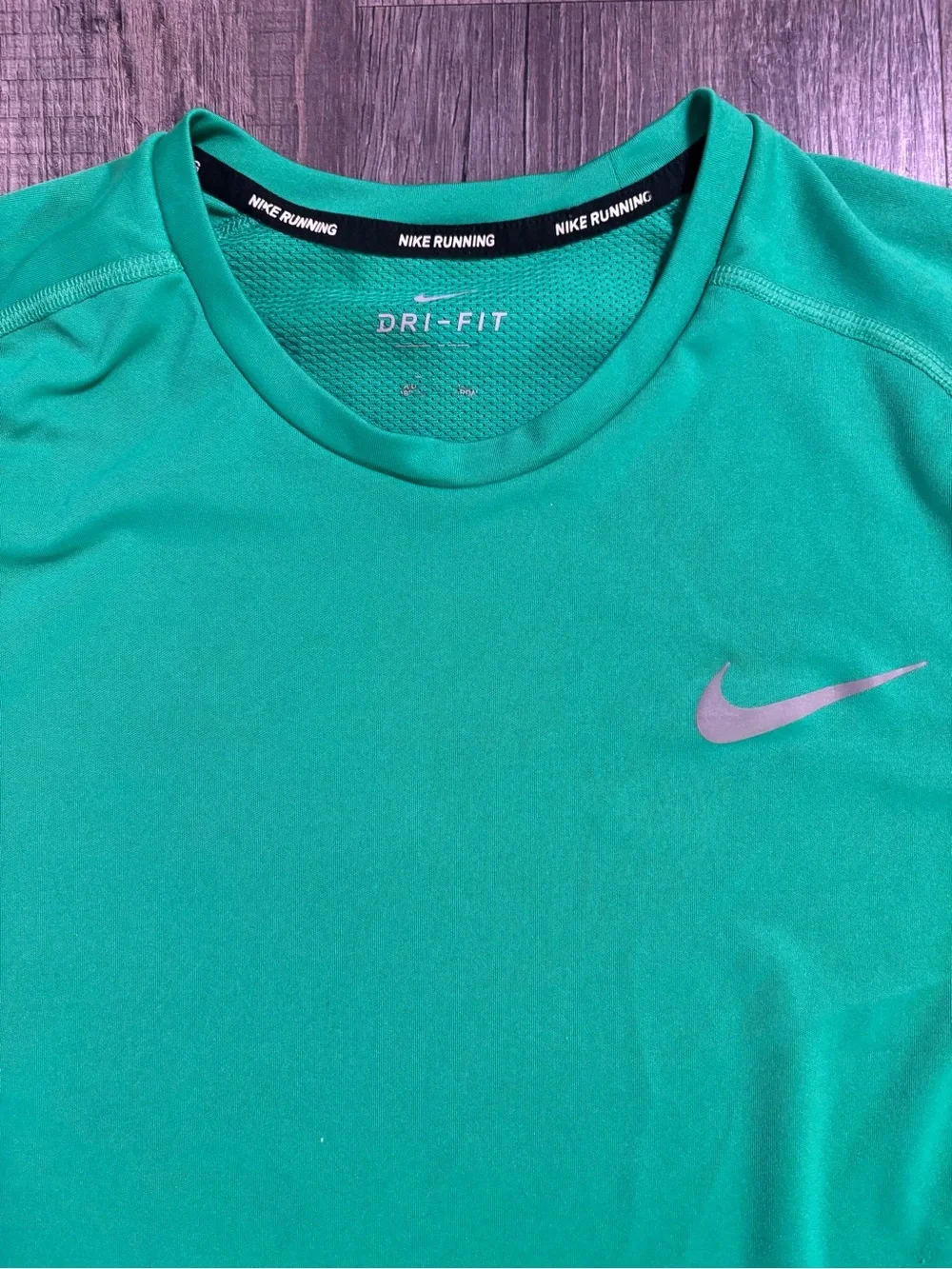 Nike Dri-FIT Emerald Green Running Top Women’s Large Mesh Vent Athletic Tee