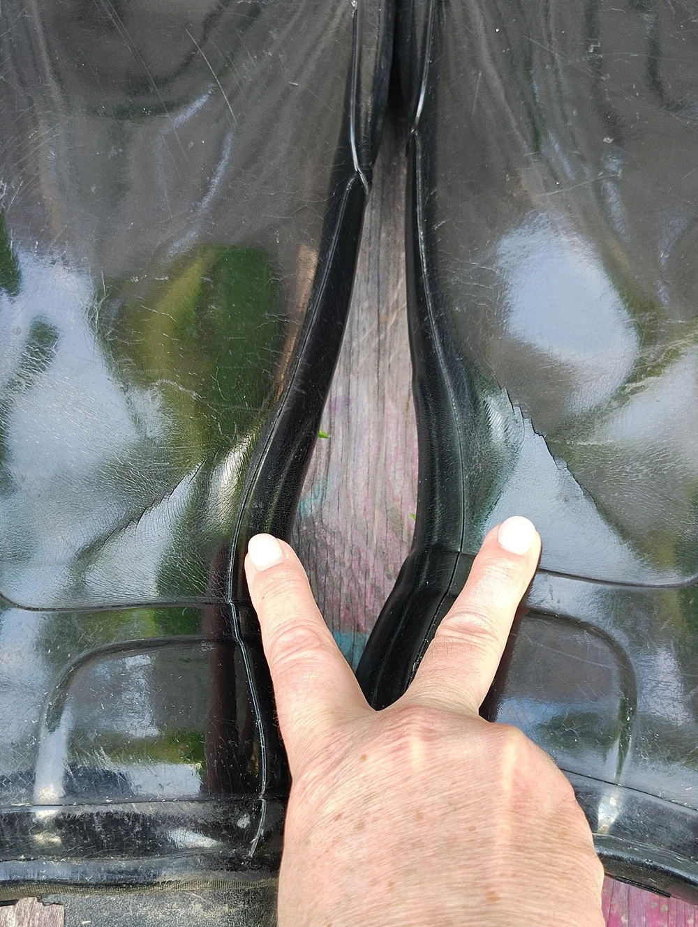 Hunter glossy black