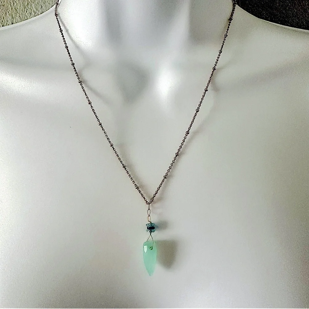 ALANA BESS‎ Aqua Blue Chrysoprase Faceted Dagger Pendant Necklace